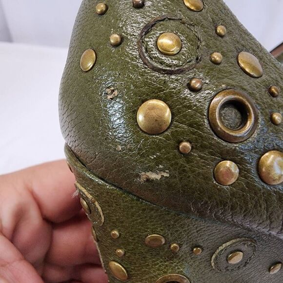 Oscar by Oscar de la Renta Leather Green Studded Wedges Heel in size 7.5 - Picture 7 of 9